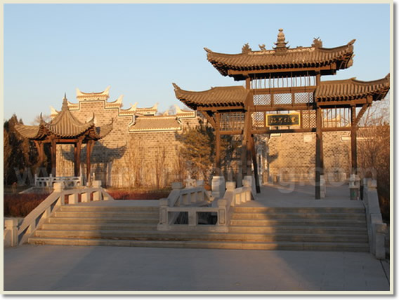 Zhaojun Tomb